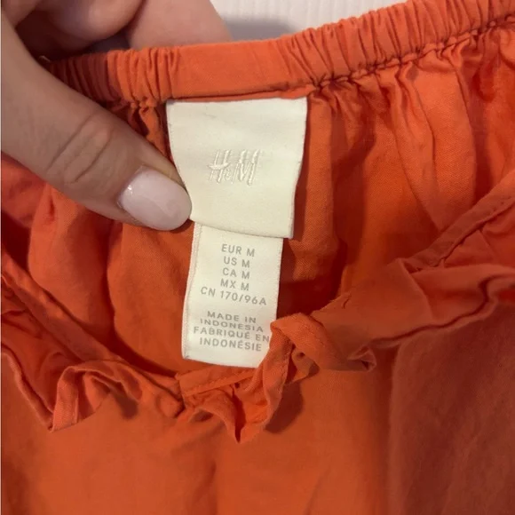 H&M Dress with Ruffle Detail - Picture 3 of 4